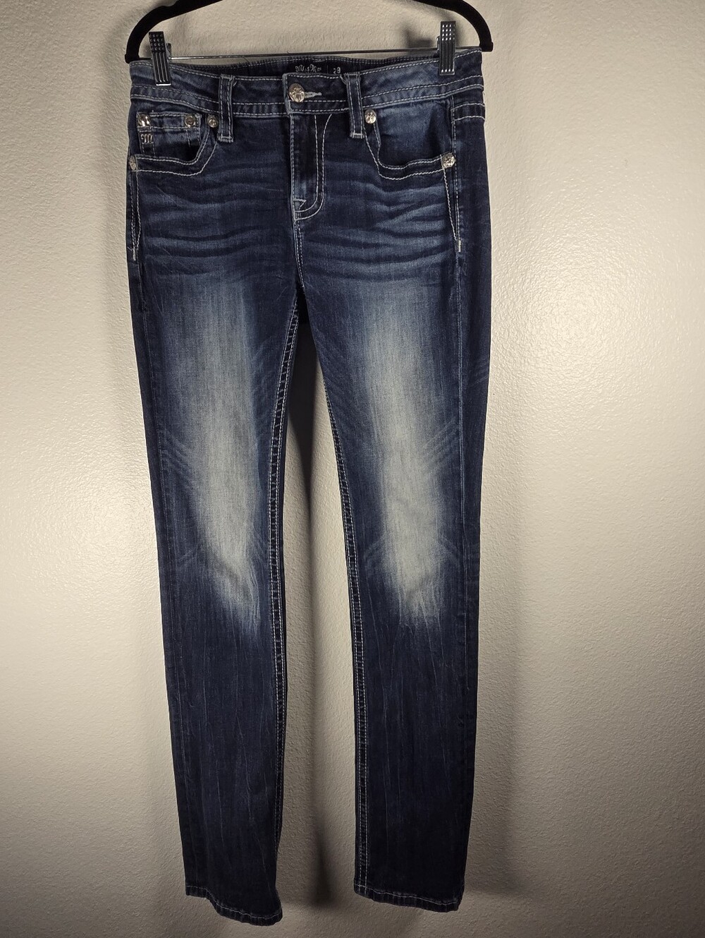 Miss Me Women's Size 29 Low-Rise Straight Jeans in Dark Blue Wash